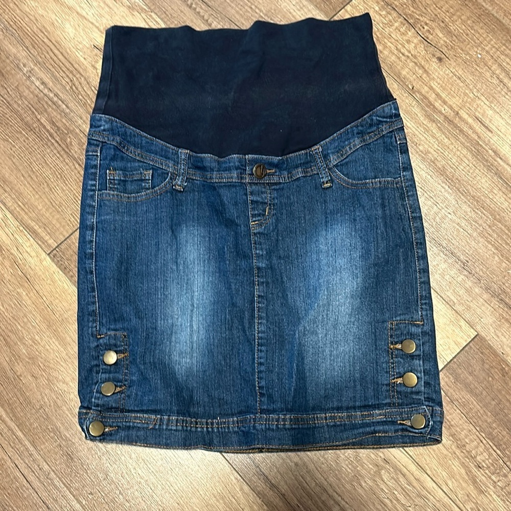 🔥🔥THYME MATERNITY | beautiful jeans skirt with button in bottom